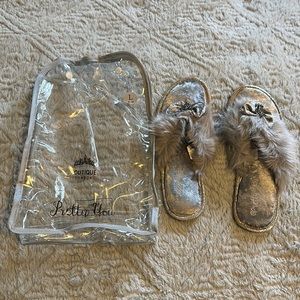 Pretty you silver slippers size 8-9